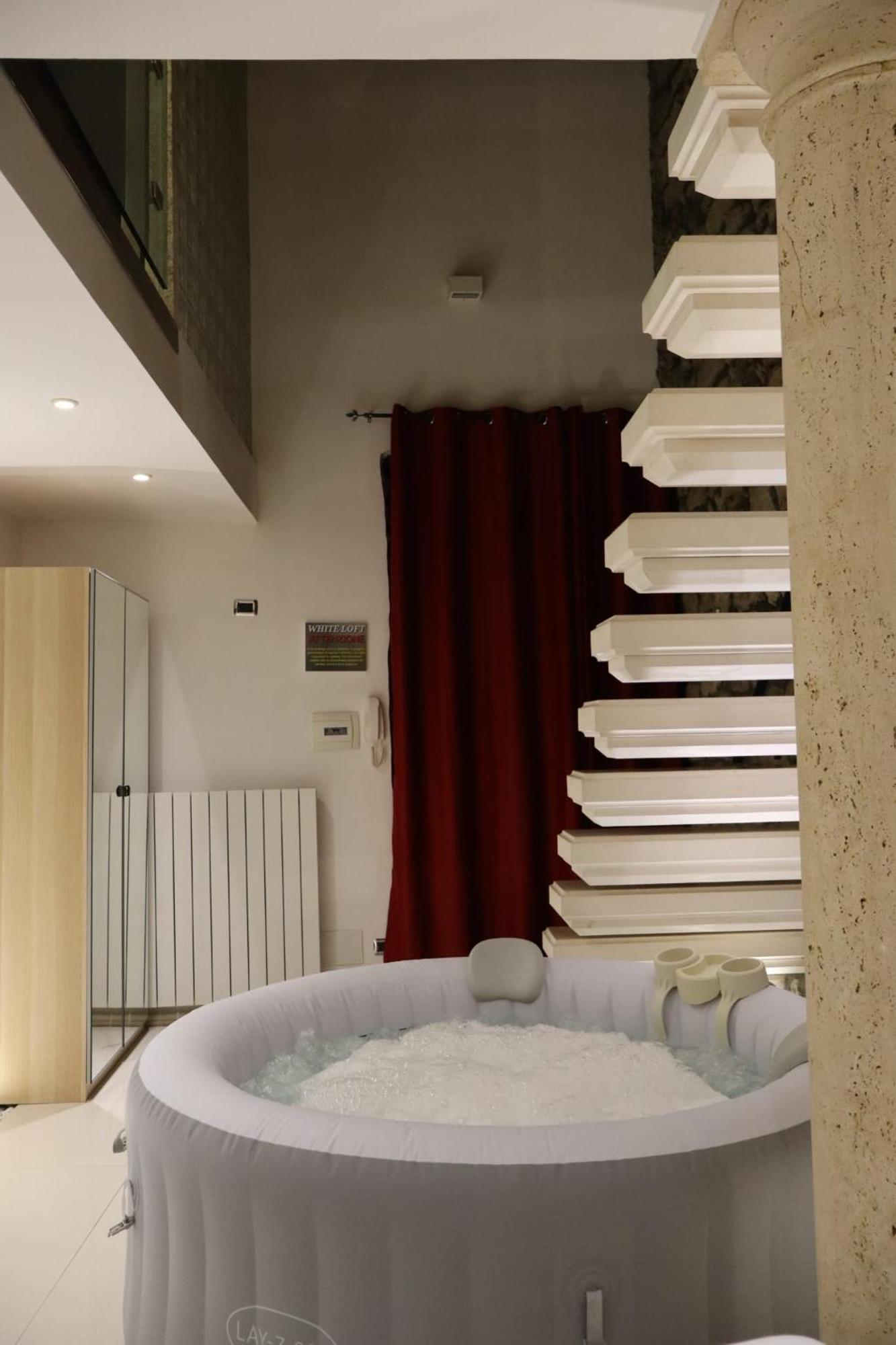 White Loft & Spa วิแตร์โบ ภายนอก รูปภาพ