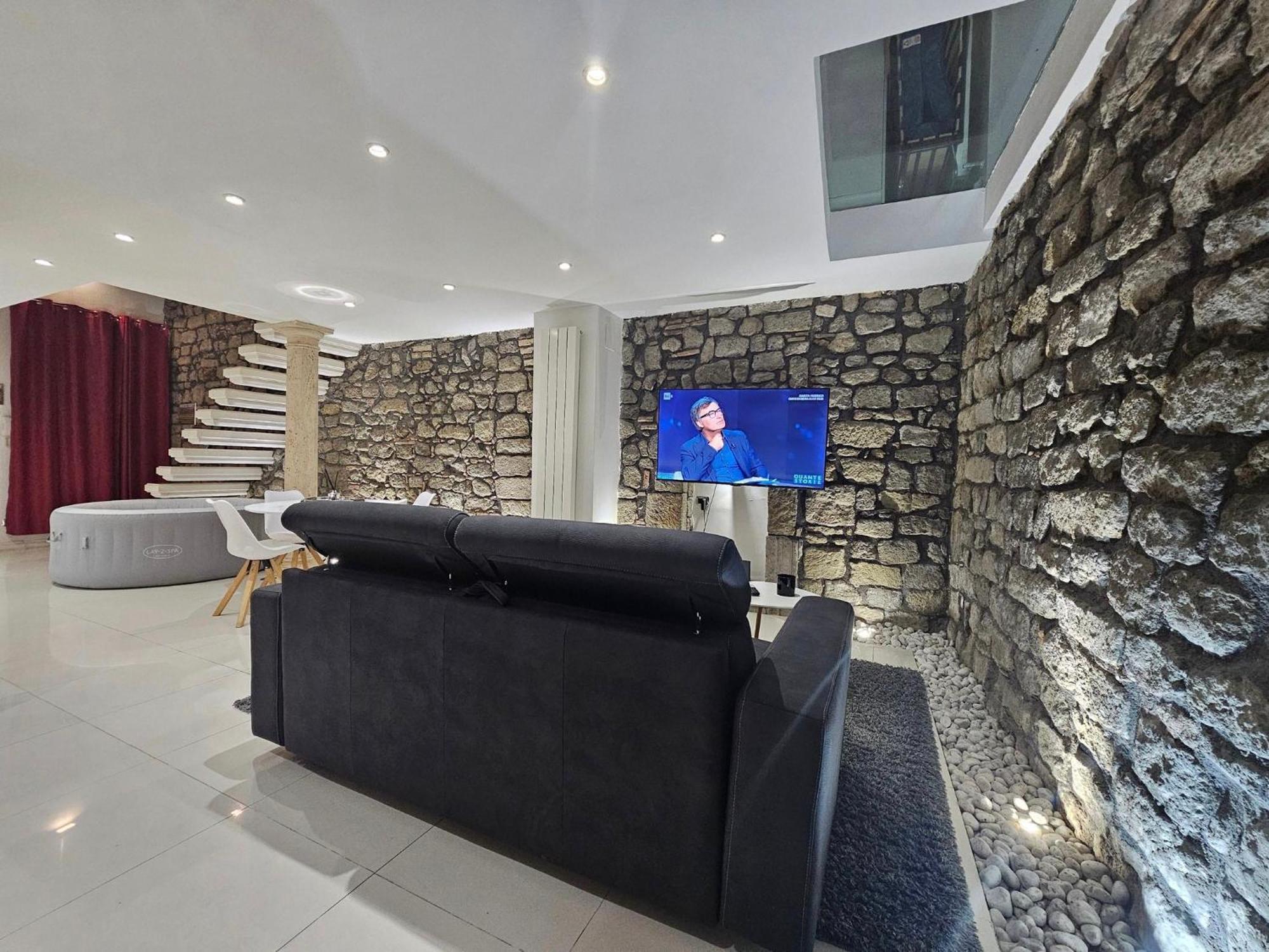 White Loft & Spa วิแตร์โบ ภายนอก รูปภาพ