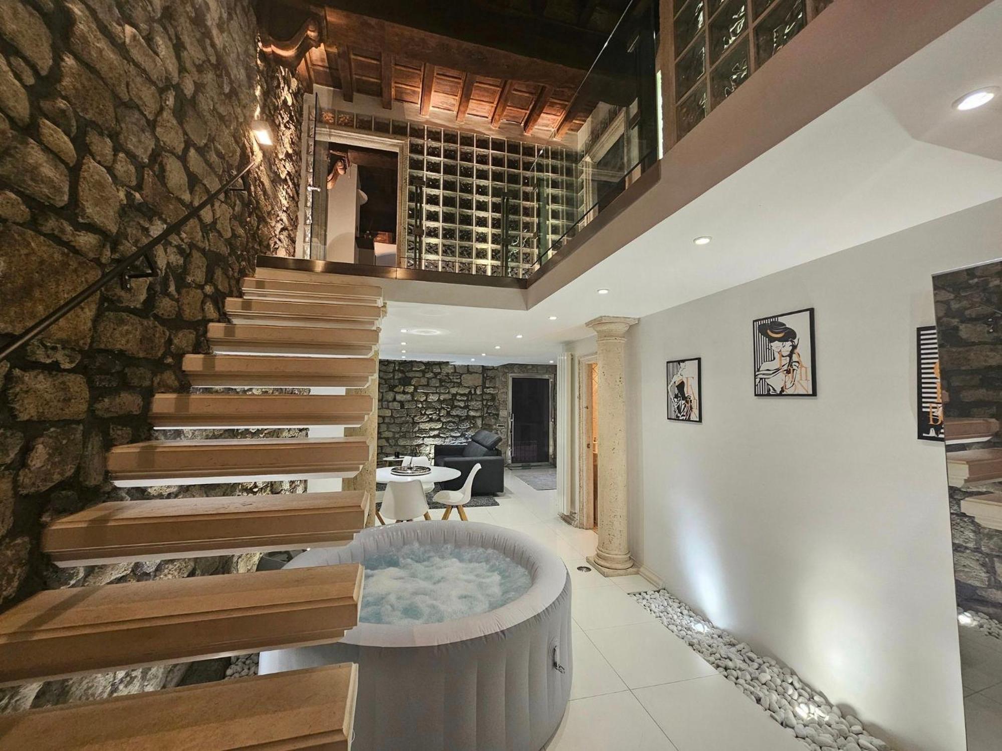 White Loft & Spa วิแตร์โบ ภายนอก รูปภาพ