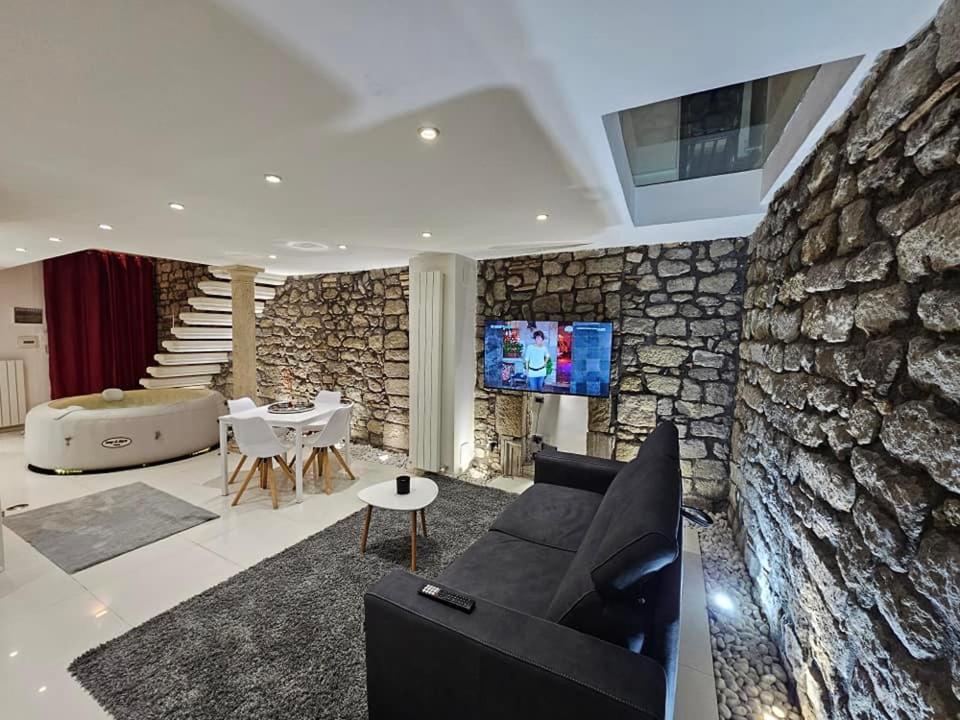 White Loft & Spa วิแตร์โบ ภายนอก รูปภาพ
