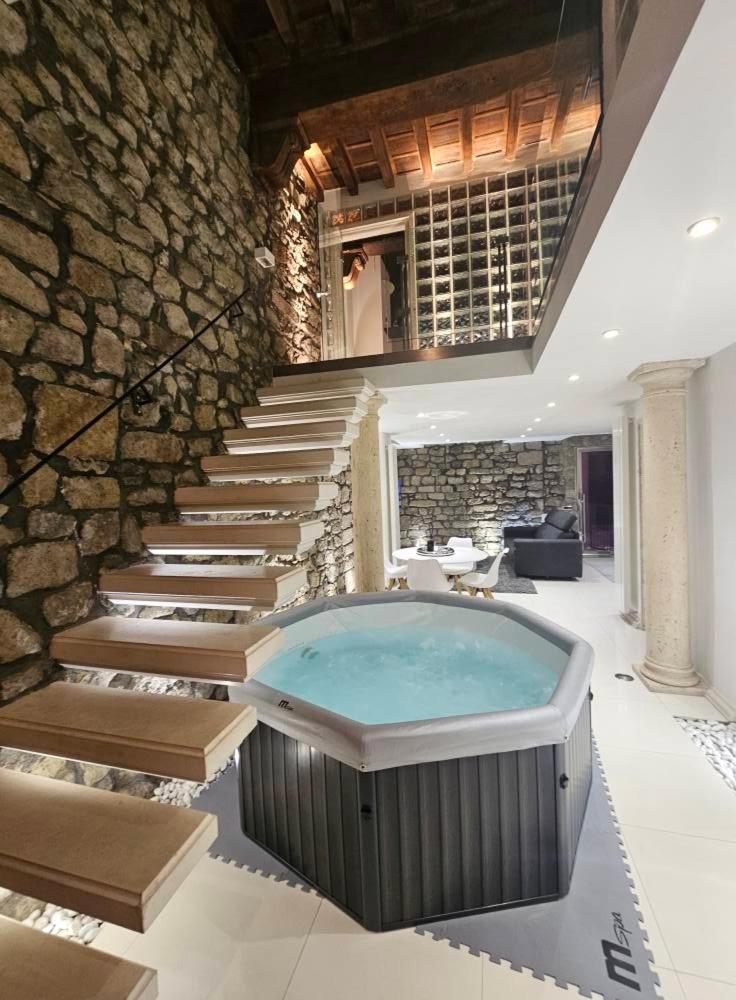 White Loft & Spa วิแตร์โบ ภายนอก รูปภาพ