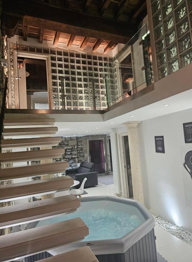 White Loft & Spa วิแตร์โบ ภายนอก รูปภาพ